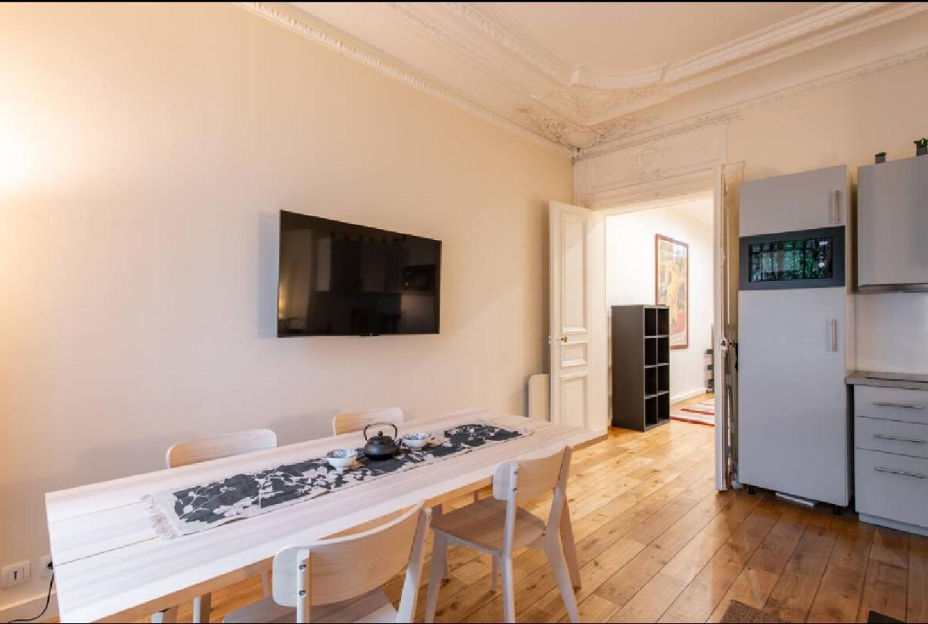 Geranimus Morland : Hearth Of Paris Apartment ภายนอก รูปภาพ